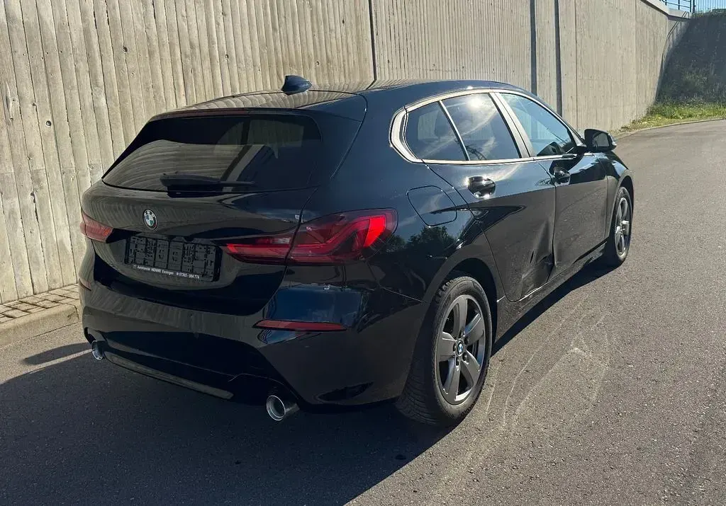 Gebraucht BMW 118 Advantage 150 PS (110 kW) 2023 Schwarz Kleinwagen