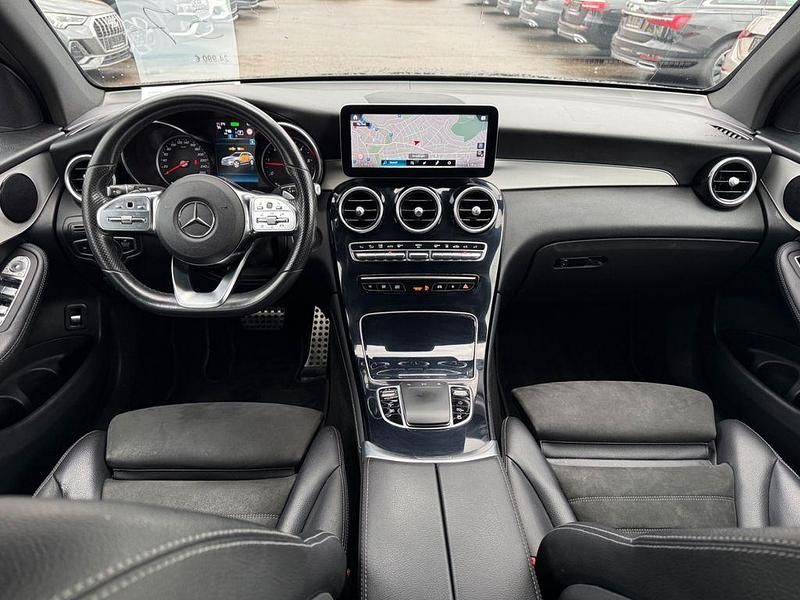 Gebraucht Mercedes GLC300e AMG line 194 PS (142 kW) 2021 Obsidianschwarz  metalliclack SUV