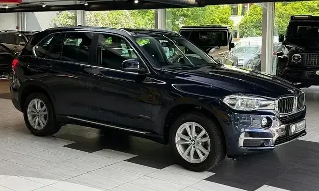 Gebraucht BMW X5 Performance 306 PS (225 kW) 2017 Imperialblau brillanteffekt me SUV