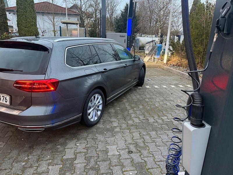 Gebraucht VW Passat 190 PS (139 kW) 2016 Grau Kombi