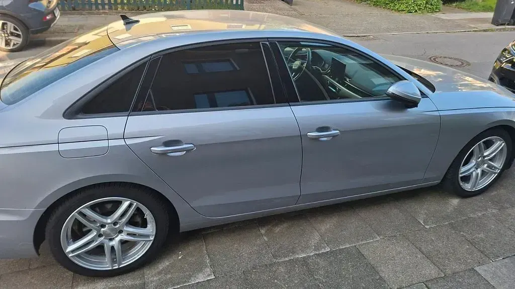 Gebraucht Audi A4 Performance 136 PS (100 kW) 2024 Silber Limousine