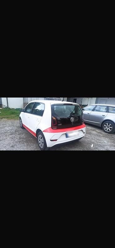 Second-hand VW up! 60 CP (44 kW) 2019 Alb Hatchback