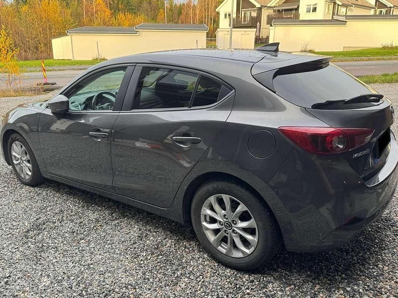 Gebraucht Mazda 3 Exclusive-Line 120 PS (88 kW) 2018 Grau Limousine