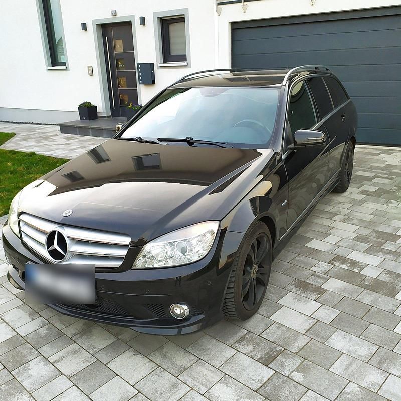Gebraucht Mercedes C200 136 PS (100 kW) 2011 Schwarz Kombi