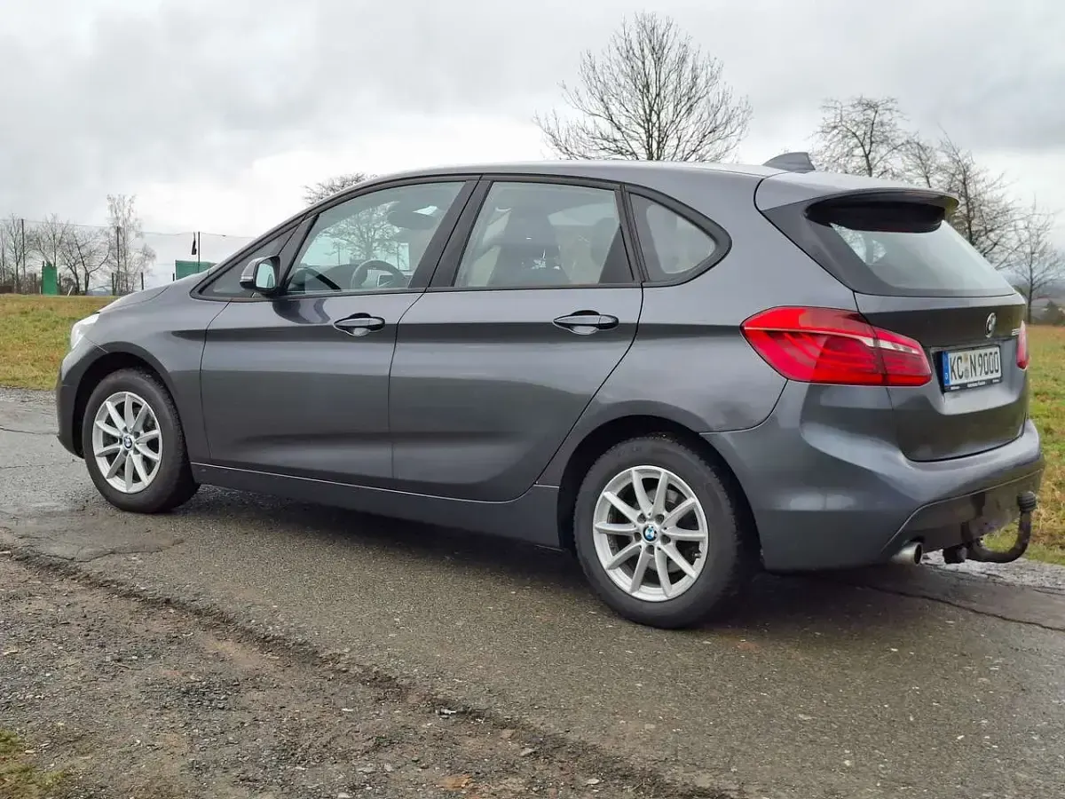 Gebraucht BMW 216 116 PS (85 kW) 2017 Grau Kombi