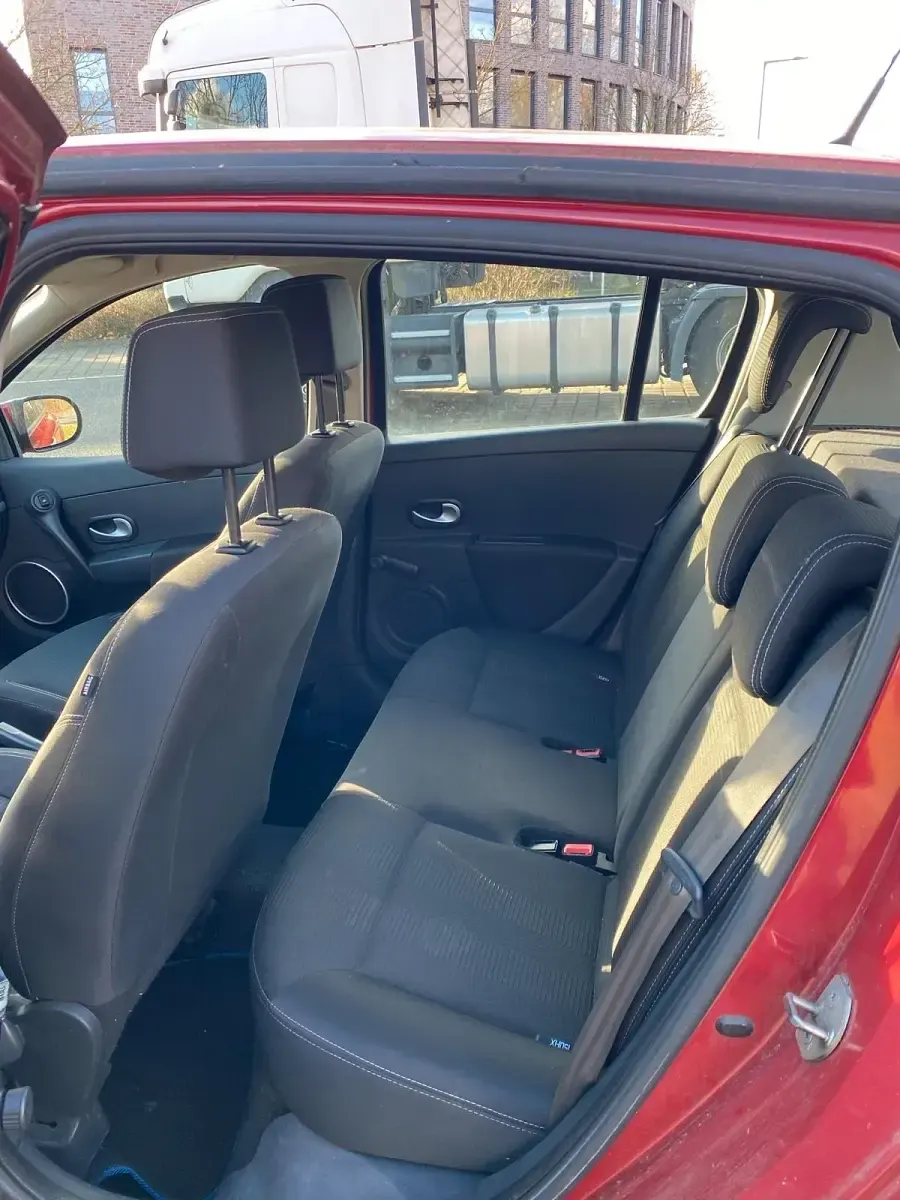 Gebraucht Renault Clio 75 PS (55 kW) 2011 Rot Kleinwagen