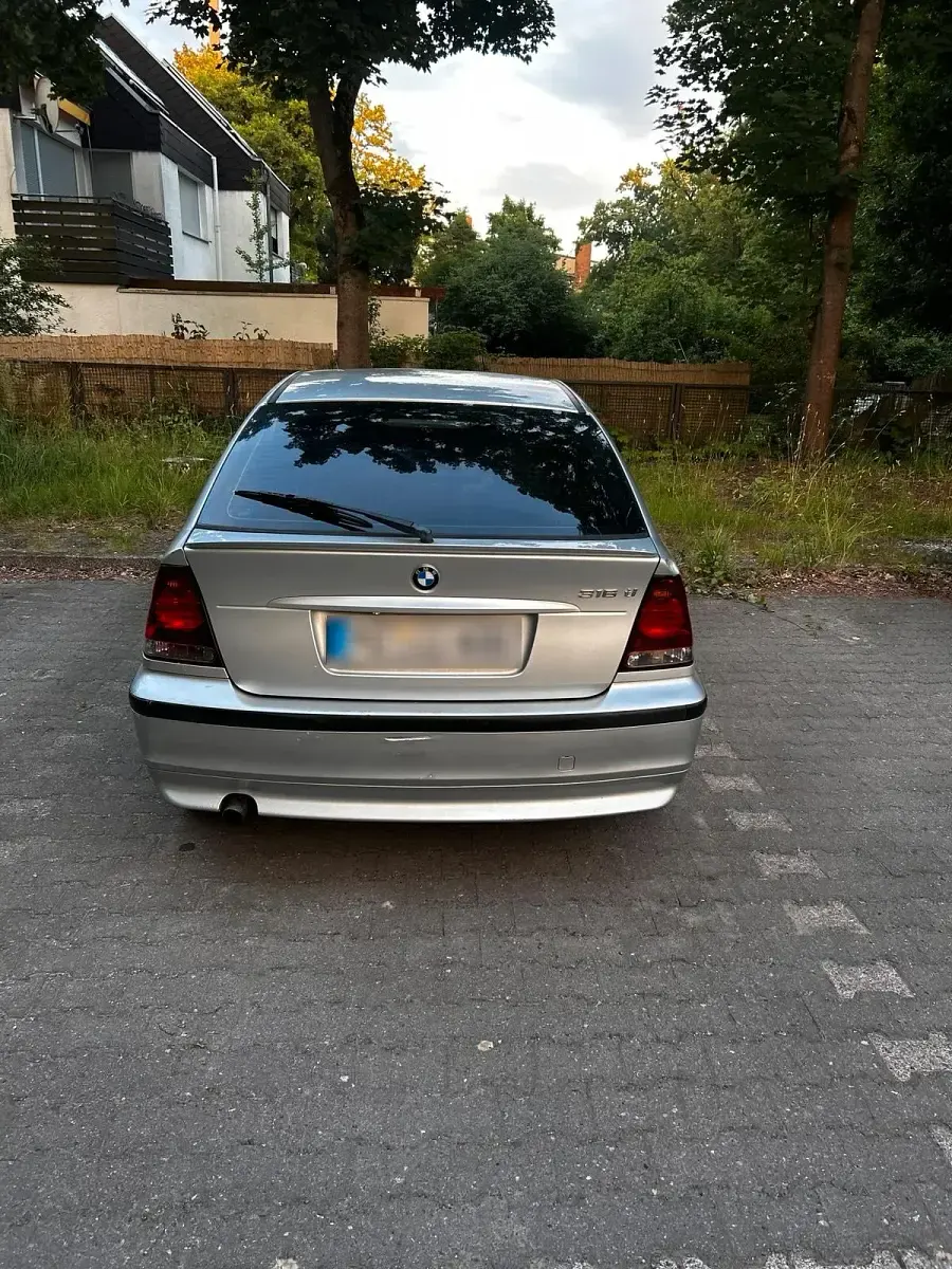 Gebraucht BMW 316 116 PS (85 kW) 2005 Silber Limousine