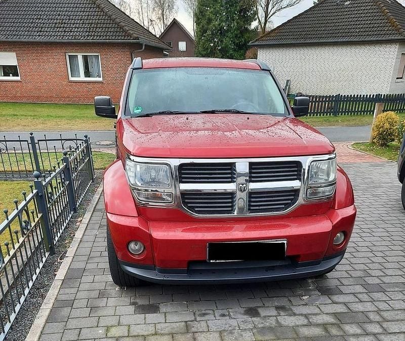 Gebraucht Dodge Nitro SXT 177 PS (130 kW) 2007 Rot SUV