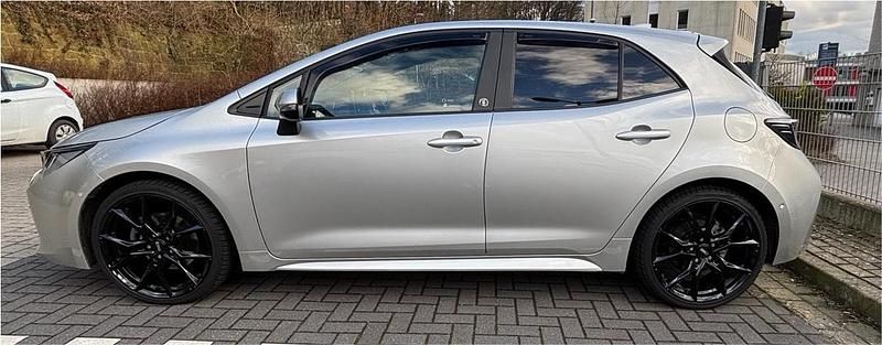 Gebraucht Toyota Corolla Team 180 PS (132 kW) 2022 Grau Limousine