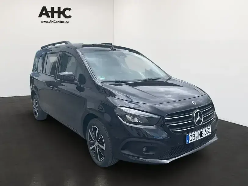Gebraucht Mercedes T180 Progressive 131 PS (96 kW) 2026 Loparitschwarz metallic Van / Kleinbus