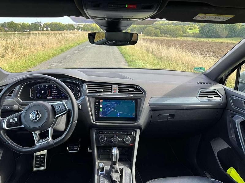 Gebraucht VW Tiguan Allspace R-line 200 PS (147 kW) 2021 Schwarz SUV