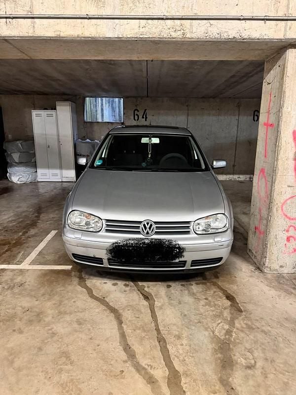 Gebraucht VW Golf IV 105 PS (77 kW) 2002 Silber Kleinwagen