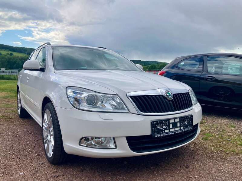 Candyweiss Gebraucht 2011 Skoda Octavia Family Kombi | 5.950 € (Fairer Preis) - Bild 1/4