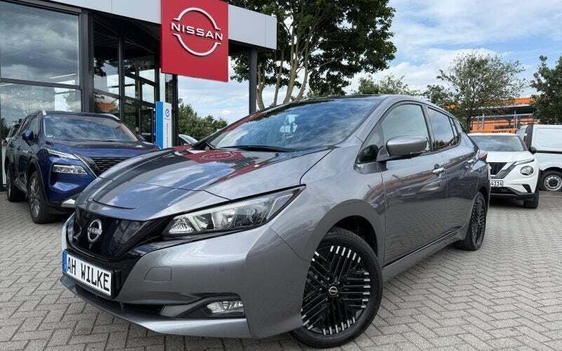Grau Gebraucht 2023 Nissan Leaf 360º Kleinwagen | 20.990 € (Fairer Preis) - Bild 1/2