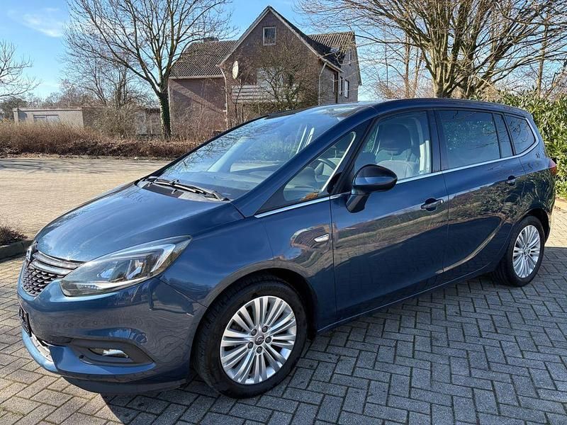 Gebraucht Opel Zafira Edition 135 PS (99 kW) 2017 Blau Van / Kleinbus