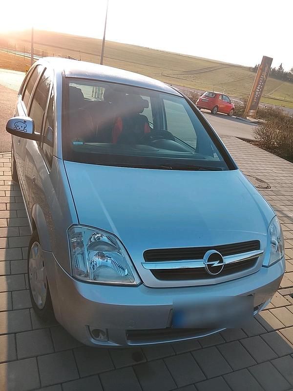 Gebraucht Opel Meriva 110 PS (80 kW) 2005 Silber Van / Kleinbus