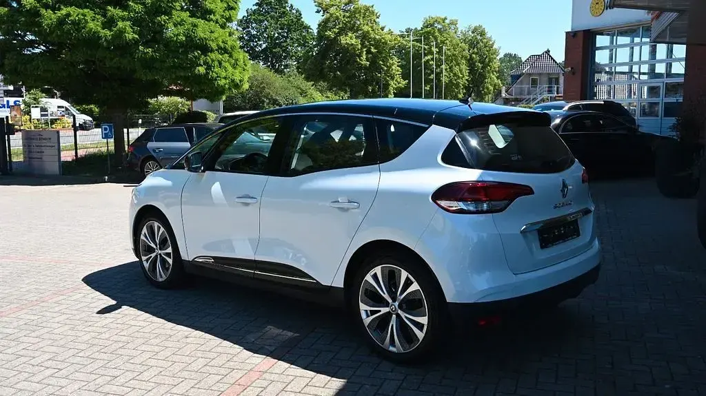 Occasion Renault Scenic E-Tech Intens 132 ch (97 kW) 2017 Noir Monospace