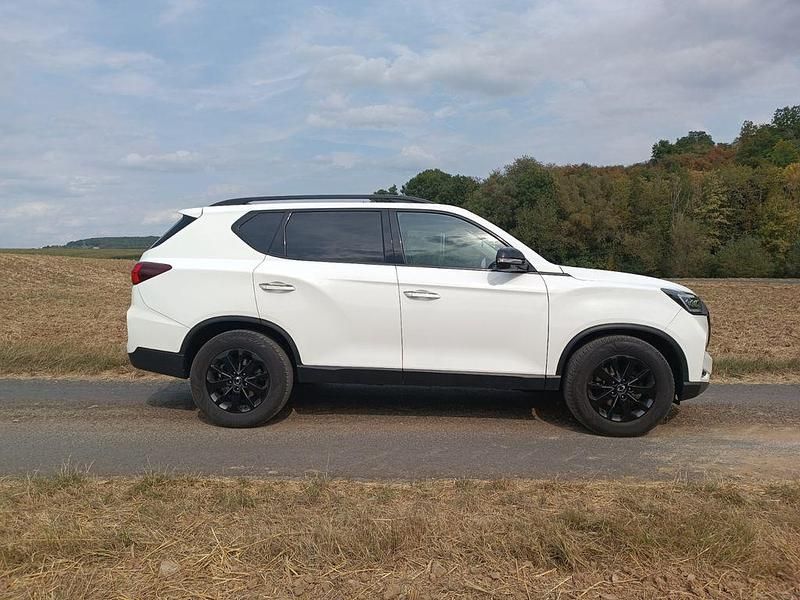 Weiß Gebraucht 2022 Ssangyong Rexton Sapphire SUV | 27.000 € (Superpreis) - Bild 1/3