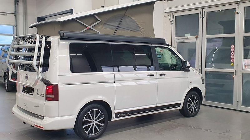 Weiß Gebraucht 2015 VW T5 California Van | 35.000 € - Bild 1/4
