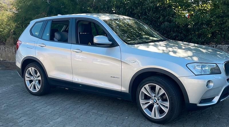 Silber Gebraucht 2011 BMW X3 xLine SUV | 9.650 € (Guter Preis) - Bild 1/4