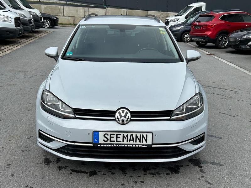 Gebraucht VW Golf VII Comfortline 150 PS (110 kW) 2017 Silber Kombi