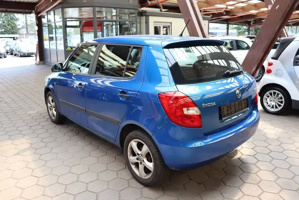 Gebraucht Skoda Fabia Cool Edition 60 PS (44 kW) 2014 Blau Limousine