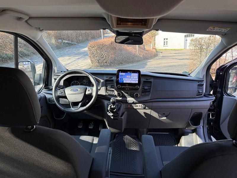 Gebraucht Ford Transit Custom 130 PS (95 kW) 2022 Schwarz Kombi