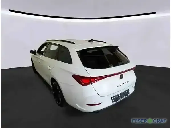 Używany Cupra Leon 245 KM (180 kW) 2023 Biały Kombi