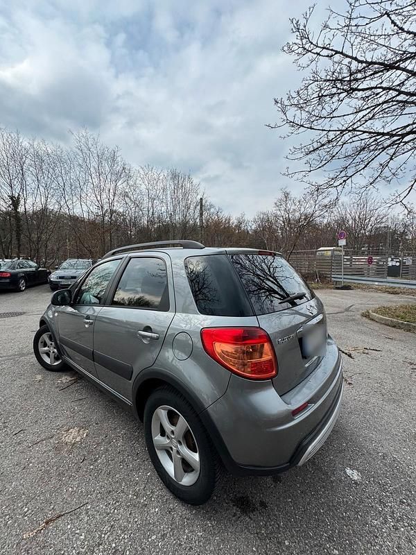 Gebraucht Suzuki SX4 107 PS (78 kW) 2006 Grau Kleinwagen