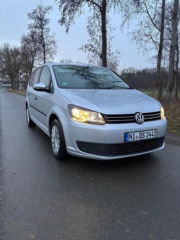 Gebraucht VW Touran 105 PS (77 kW) 2014 Silber Van / Kleinbus