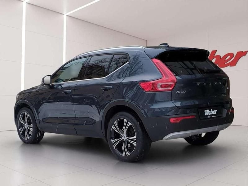 Gebraucht Volvo XC40 Inscription 197 PS (144 kW) 2022 Blau SUV
