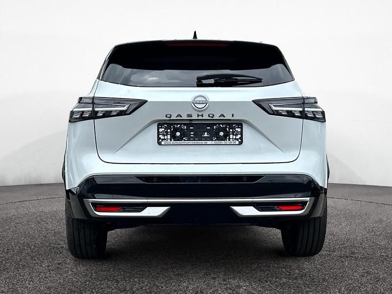 Gebraucht Nissan Qashqai Tekna+ 158 PS (116 kW) 2024 Schwarz SUV