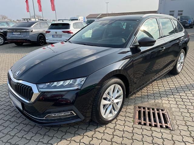 Gebraucht Skoda Octavia First Edition 150 PS (110 kW) 2021 Schwarz metallic Kombi
