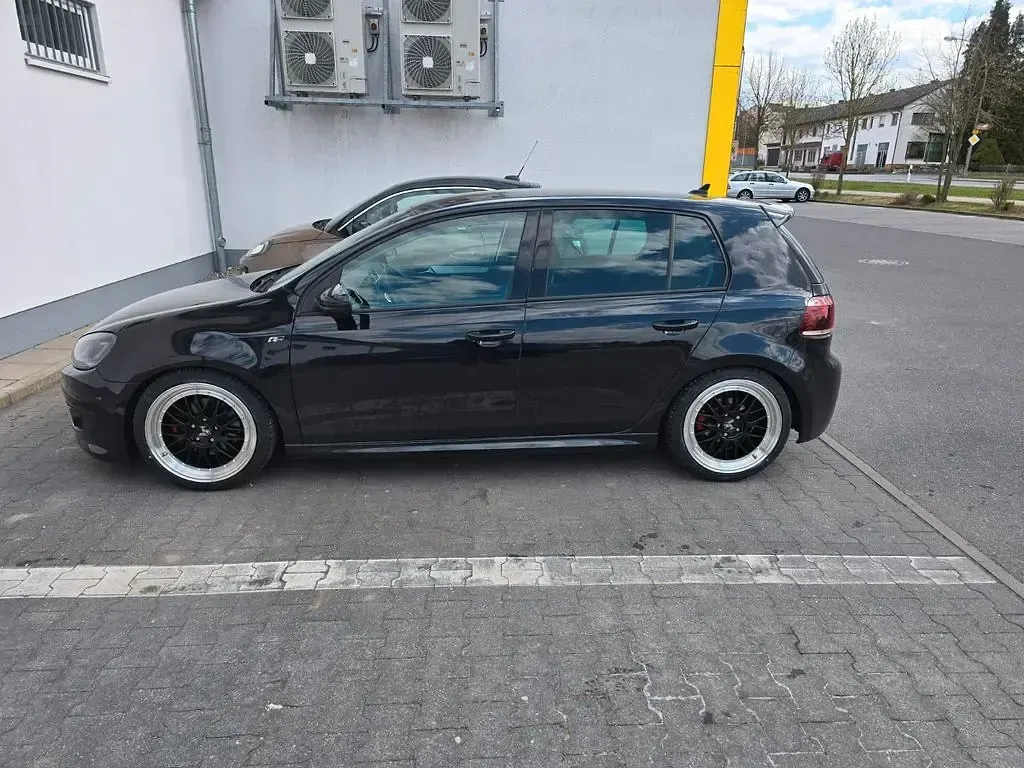 Gebraucht VW Golf VI Highline 122 PS (89 kW) 2010 Schwarz Kleinwagen