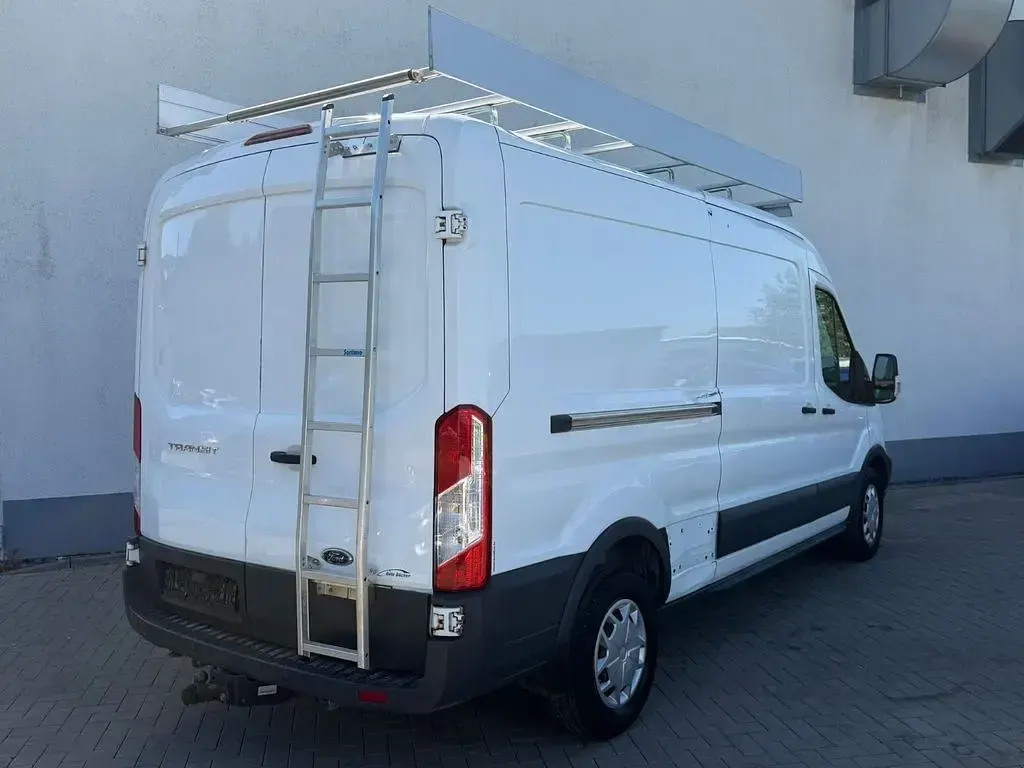Gebraucht Ford Transit Trend 131 PS (96 kW) 2017 Weiß Limousine