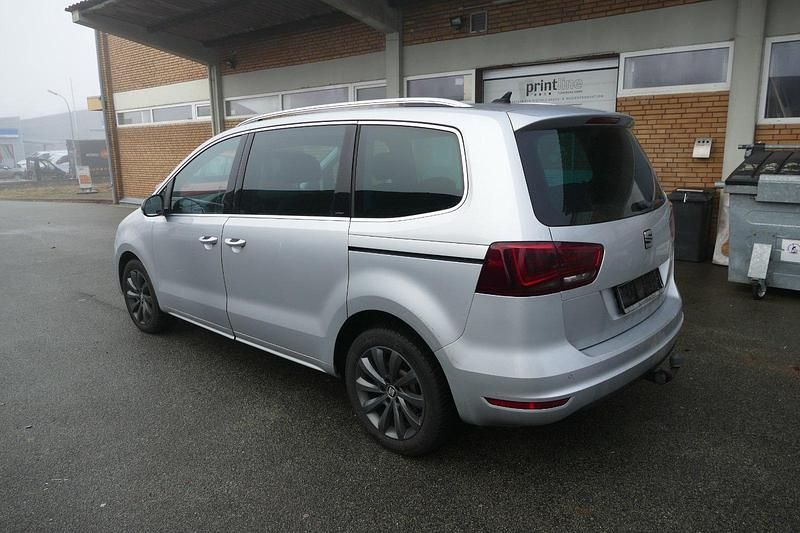 Usata Seat Alhambra 150 CV (110 kW) 2016 Argento Monovolume