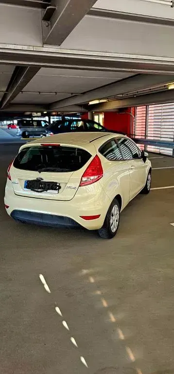 Gebraucht Ford Fiesta 90 PS (66 kW) 2008 Grün Kleinwagen