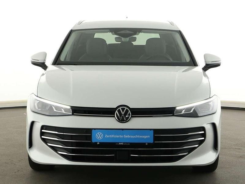 Gebraucht VW Passat Business 150 PS (110 kW) 2024 Oryxweiß perlmutteffekt Kombi