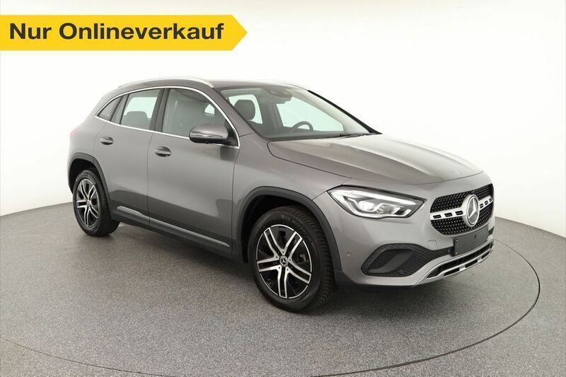 Grau Gebraucht 2021 Mercedes GLA250 Progressive SUV | 34.760 € (Guter Preis) - Bild 1/4