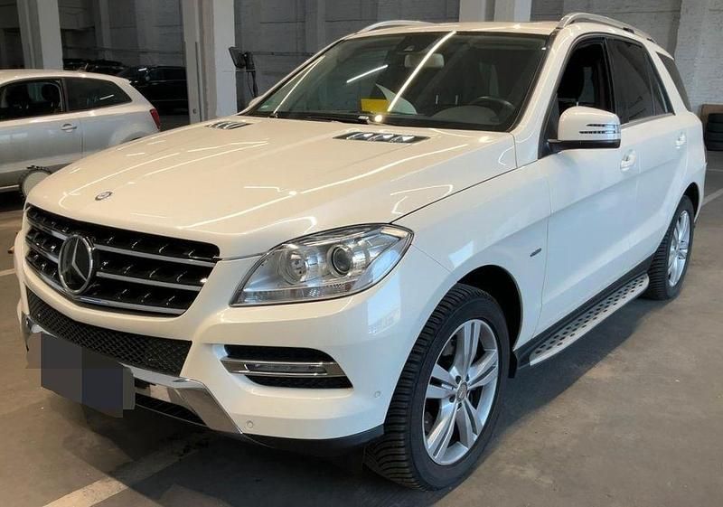 Gebraucht Mercedes ML350 306 PS (225 kW) 2012 Weiß SUV