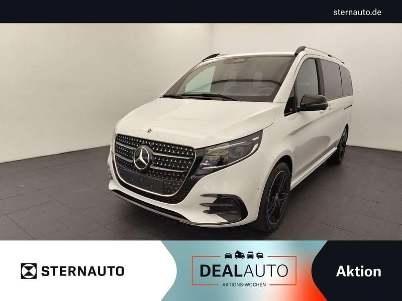 Bergkristallweiß metallic Gebraucht 2024 Mercedes V300 AMG Van / Kleinbus | 84.450 € (Teuer) - Bild 1/4