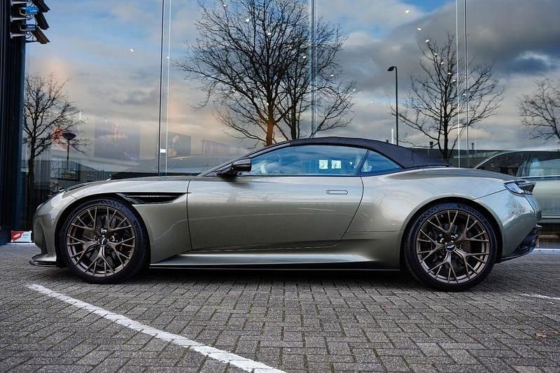 Gebraucht Aston Martin DB12 680 PS (500 kW) 2024 Grau Cabrio