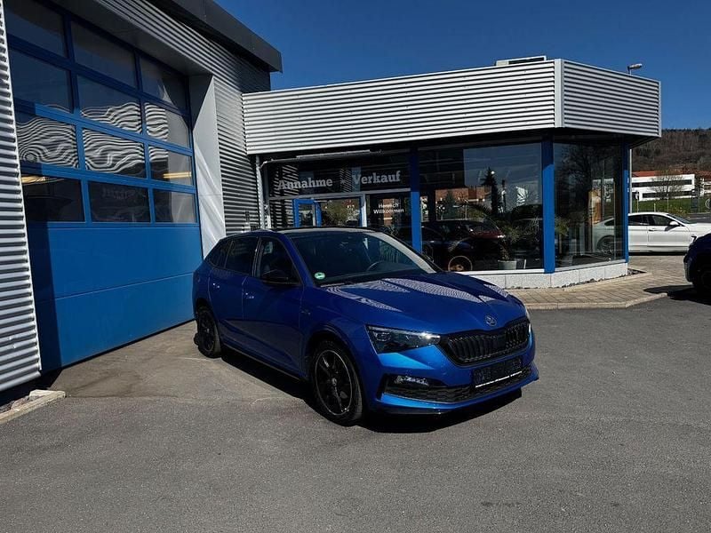 Blau Gebraucht 2021 Skoda Scala Monte Carlo Kleinwagen | 21.499 € (Fairer Preis) - Bild 1/4