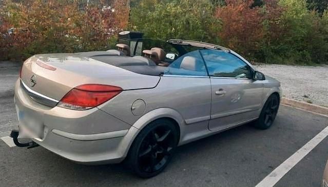 Silber Gebraucht 2007 Opel Astra Cabriolet Sport Cabrio | 800 € (Superpreis) - Bild 1/4