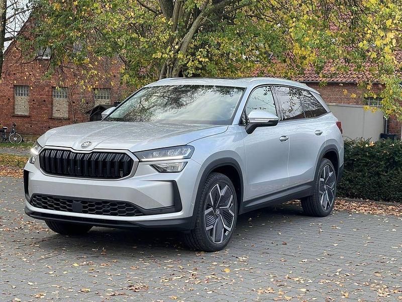Neu Skoda Kodiaq Selection 150 PS (110 kW) 2025 Grau SUV