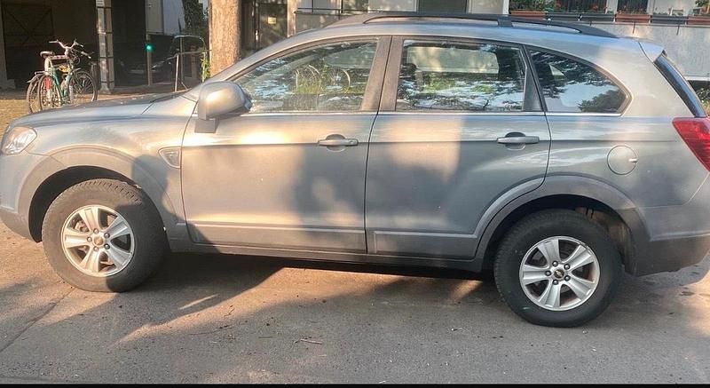 Gebraucht Chevrolet Captiva 2009 Silber SUV