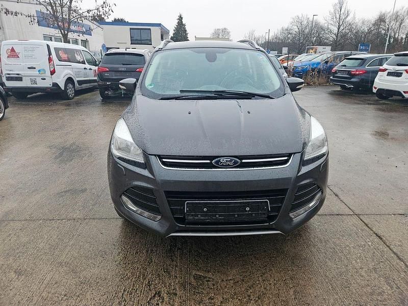 Gebraucht Ford Kuga Titanium 182 PS (133 kW) 2015 SUV