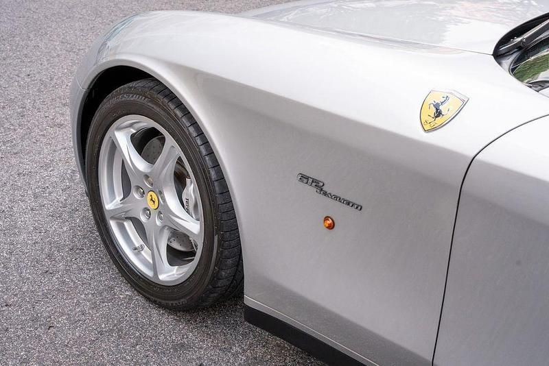 Second-hand Ferrari 612 540 CP (397 kW) 2005 Argintiu Coupe