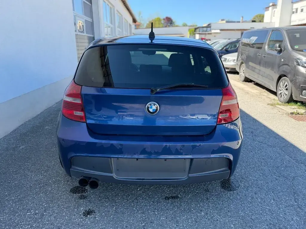 Second-hand BMW 130 Performance 265 CP (194 kW) 2007 Albastru Hatchback