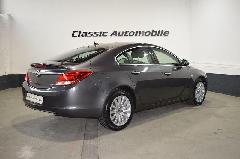 Gebraucht Opel Insignia Innovation 160 PS (117 kW) 2011 Grau Limousine